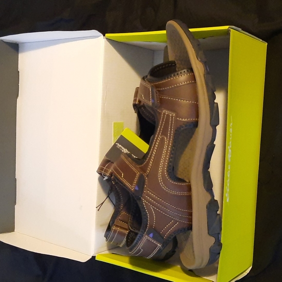 Eddie Bauer "Ronnie" Sandal (Chestnut) - Picture 5 of 9